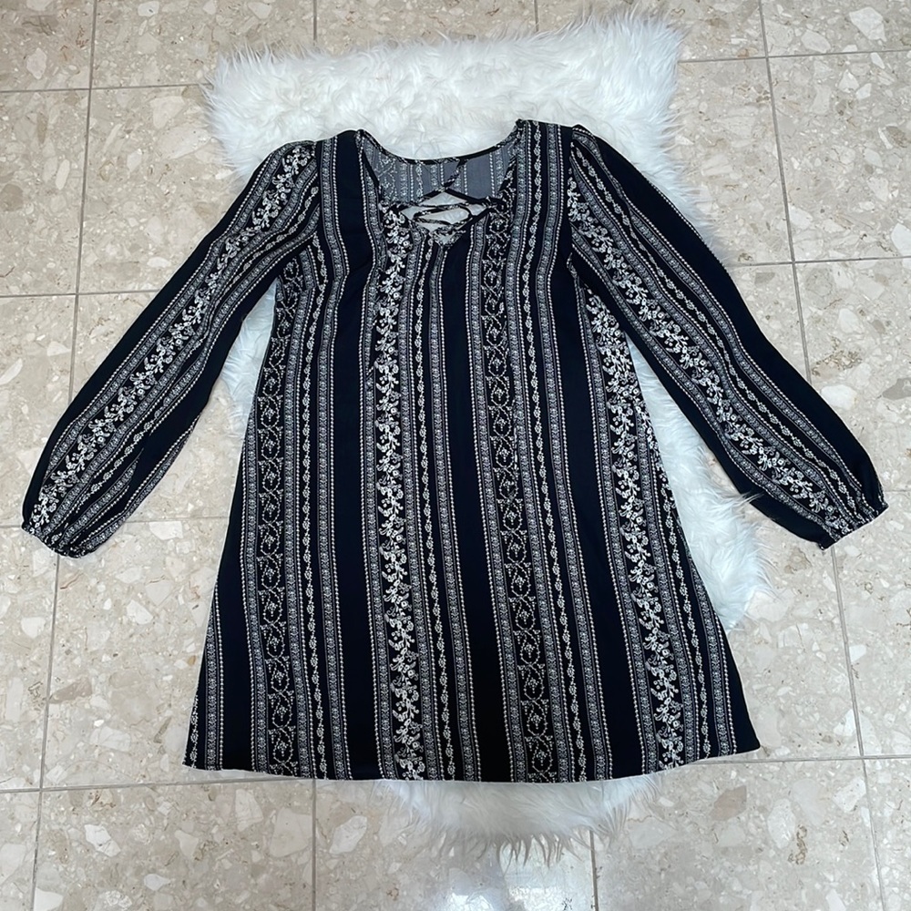 Xhilaration size small long sleeve dress worn once